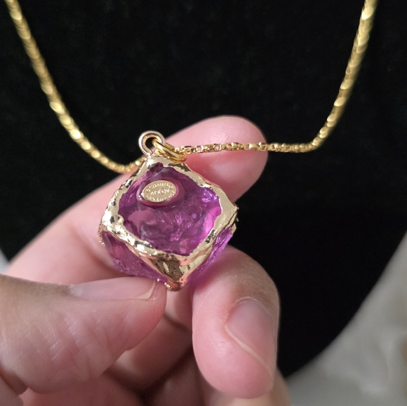 Elegant Gold and Purple Pendant Necklace - Picture 4 of 4